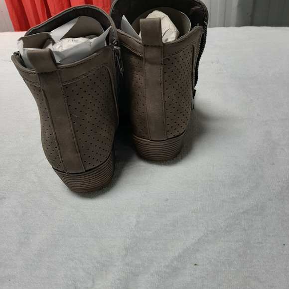 Ladies shoes - Picture 3 of 8